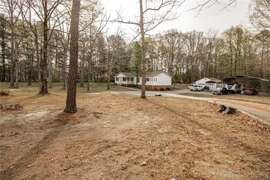 6501 W Quaker Rd, Disputanta, VA 23842 - photo 3