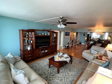 The Patrician unit 701, Palm Beach, FL 33480 - photo 6