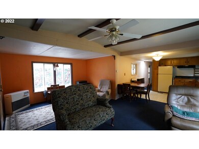 340 S Humbolt St, Canyon City, OR 97820 - photo 4