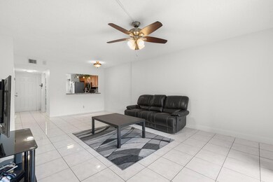 Living room 3