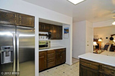 8450 Heatherwold Dr, Laurel, MD 20723 - photo 7