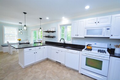 74 Skyview Dr, Greenland, NH 03840 - photo 4