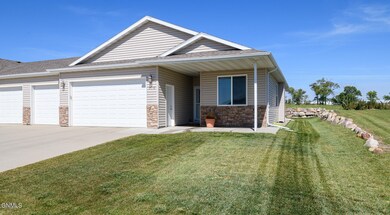 3612_Calvert_Dr_Bismarck-109