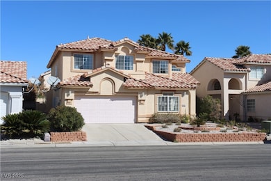 Mediterranean / spanish-style house featuring stuc