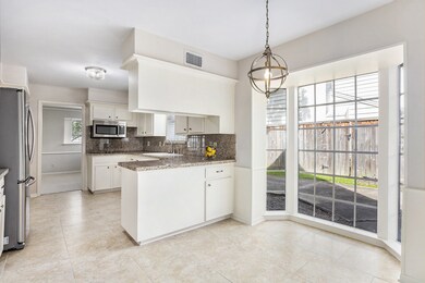 13314 Barryknoll Ln, Houston, TX 77079 - photo 7