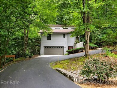 Secluded home at the end of the culdesac, this hou