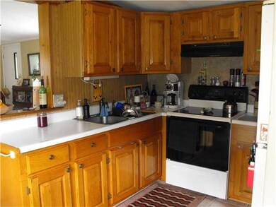 Kitchen new floor-nice amount of cupboards