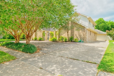 8018 Candle Ln, Houston, TX 77071 - photo 7