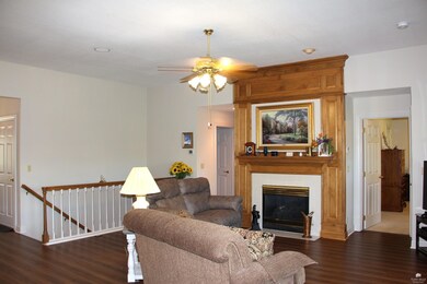 1509 Williamsburg Dr, Manhattan, KS 66502 - photo 6