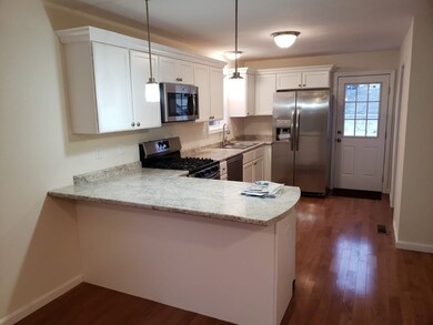 54 Dracut St, Lawrence, MA 01843 - photo 2