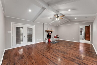 Large living room for your busy family