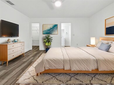 3527 65th Avenue Cir E, Sarasota, FL 34243 - photo 4