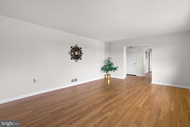 22700 Ward Ave, Germantown, MD 20876 - photo 4