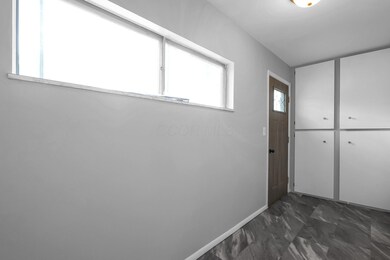 542 E Franklin St, Circleville, OH 43113 - photo 6