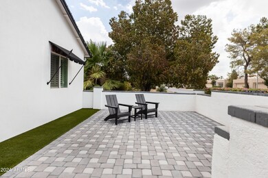 Large Front Courtyard