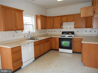 214 E Kennedy Dr, Egg Harbor Township, NJ 08234 - photo 6