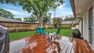 1031 Curtin St, Houston, TX 77018 - photo 4