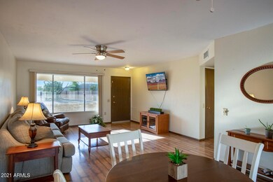 05_12823_N_Sun_Valley_Drive__11_mls