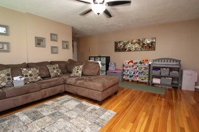 7 Austin Ct unit K, Saugus, MA 01906 - photo 5