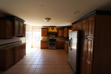 795 Salem St unit 2, Malden, MA 02148 - photo 2