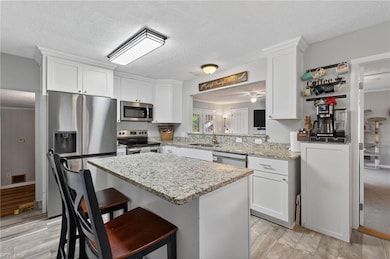 568 Viking Dr, Newport News, VA 23602 - photo 7