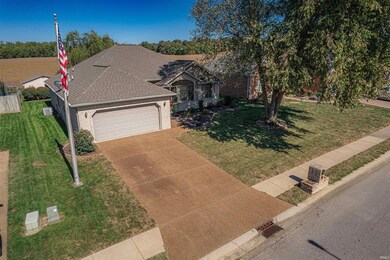 204 Westbriar Blvd, Newburgh, IN 47630 - photo 2