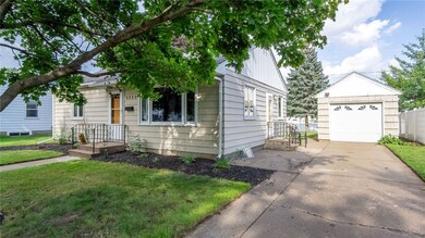 2225 Roy St, Eau Claire, WI 54701 - photo 3