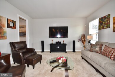 10389 Twin Leaf Dr, Bristow, VA 20136 - photo 4