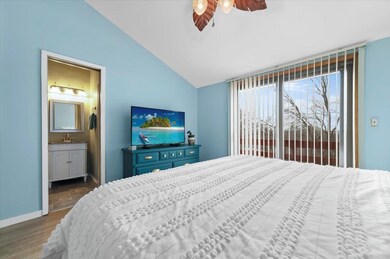 51 29th Avenue Dr SW unit D14, Cedar Rapids, IA 52404 - photo 6