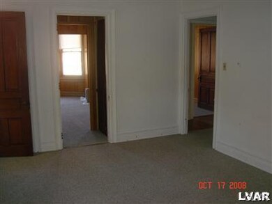 1426 Walnut St unit 2, Allentown, PA 18102 - photo 3