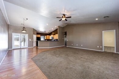 853ToriCir-JEmerald-Interior-1