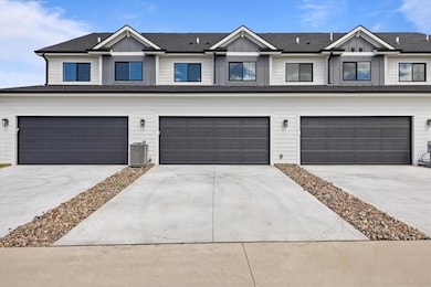 1995 S Warrior Ln, Waukee, IA 50263 - photo 5