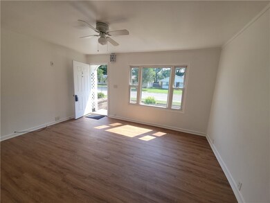 1609 S 3rd St, Mattoon, IL 61938 - photo 2