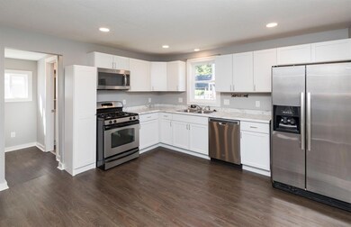 303 W 5th St S, Newton, IA 50208 - photo 7