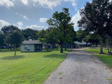 2722 Richmond St, Needville, TX 77461 - photo 6