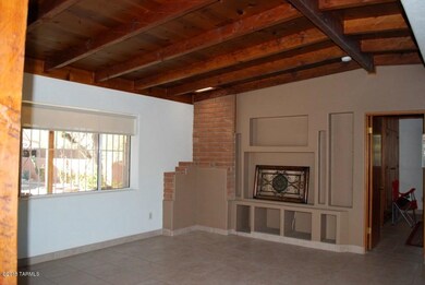 2124 E Kleindale Rd, Tucson, AZ 85719 - photo 2
