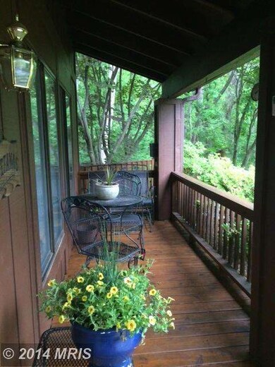 11736 Flints Grove Ln, North Potomac, MD 20878 - photo 4