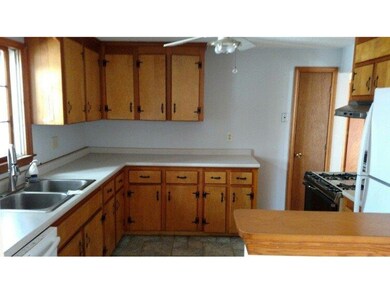 unlisted-address, Nashua, NH 03063 - photo 4