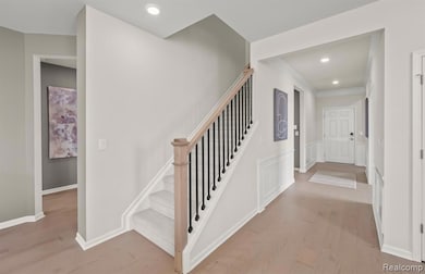 42775 Arbor Dr, Clinton Township, MI 48038 - photo 5