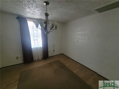 502 W 36th St, Savannah, GA 31415 - photo 4