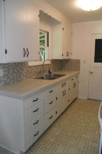 8612 35th St W, University Place, WA 98466 - photo 5