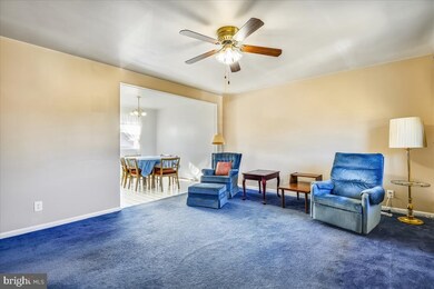 8909 Robin Place, Laurel, MD 20708 - photo 6