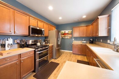 19568 Sager Loop, Bend, OR 97702 - photo 3