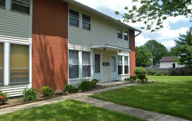 5562 Rockwood Ct, Columbus, OH 43229 - photo 3