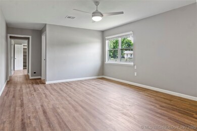 245 E 148th St, Glenpool, OK 74033 - photo 4