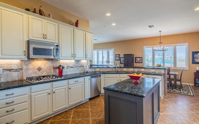 Gourmet Kitchen