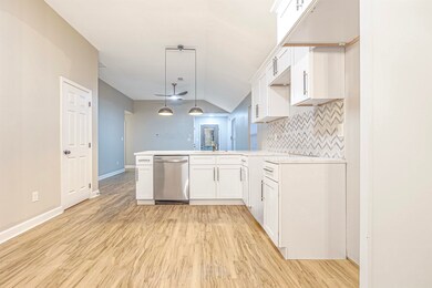 1291 E Barron Cir, Memphis, TN 38111 - photo 4