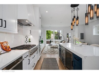 1436 W School St unit 1, Chicago, IL 60657 - photo 6