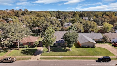 9426 Whittenburg Gate, Dallas, TX 75243 - photo 5