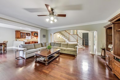 420 N Evergreen Ave, Elmhurst, IL 60126 - photo 6